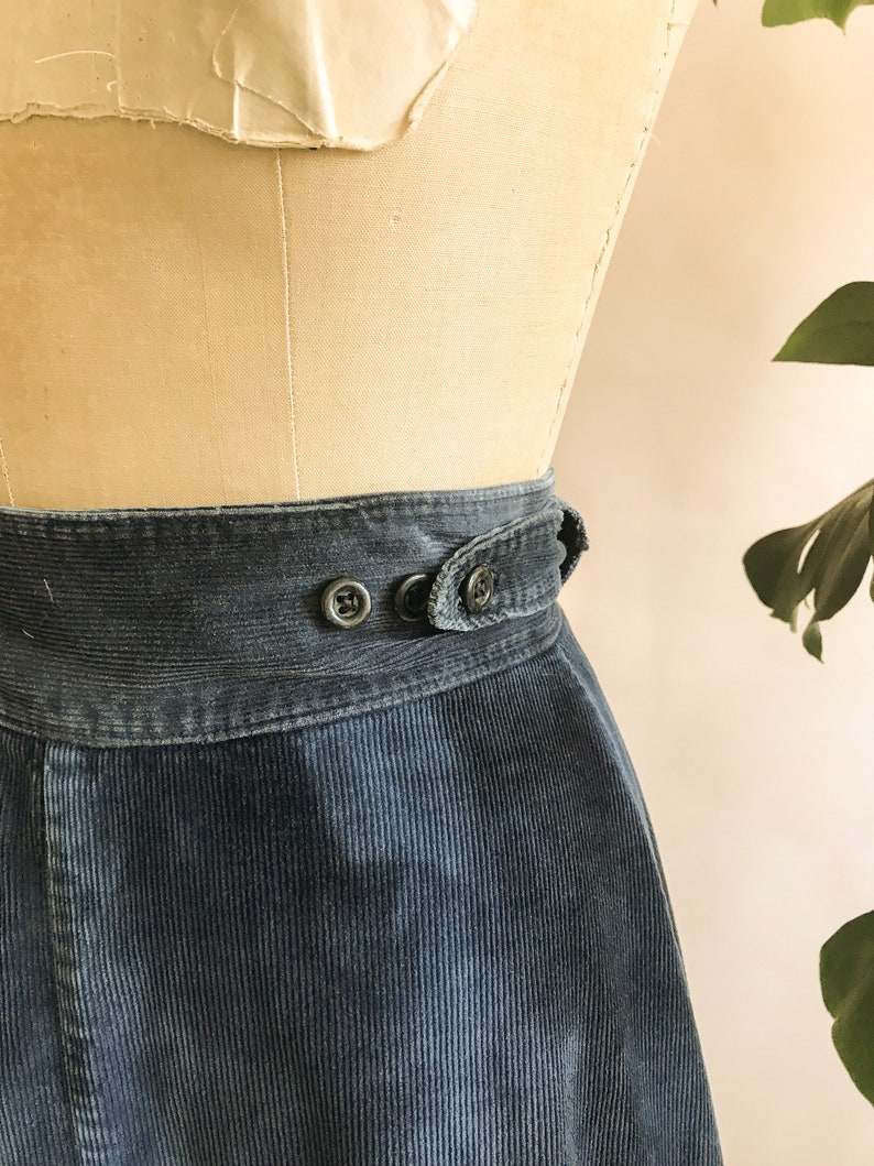Embroidered Mushroom Vintage 1970s Blue Corduroy Embroidered Wrap Skirt Size XSmall-Small 25-27 Waist 70s Cord Skirt 70s Wrap Skirt