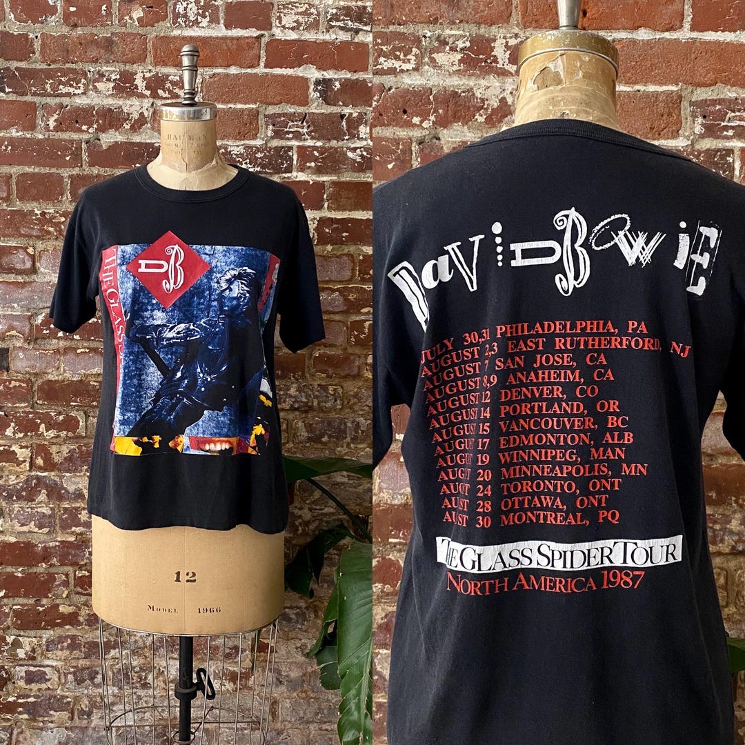 ミュージシャン DAVID BOWIE Glass Spider Tour Tee 1987s David Bowie Glass Spider 1987 Tour T-Shirt | Hot Topic