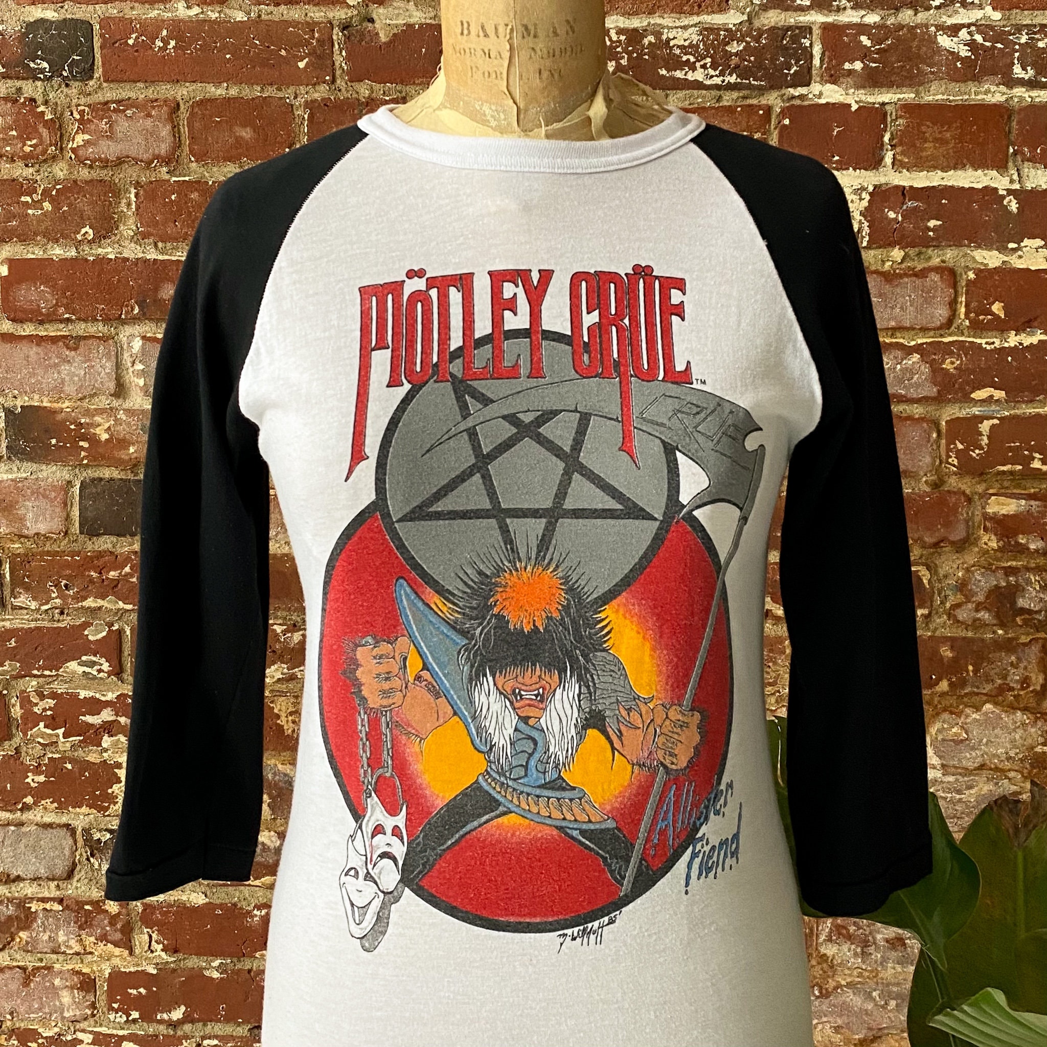 Vintage 1985 1986 Motley Crue Theatre of Pain World Tour Raglan
