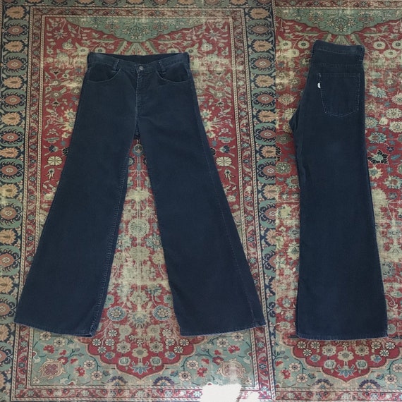 Vintage 1970s Levi's White Tab Navy Corduroy Bell