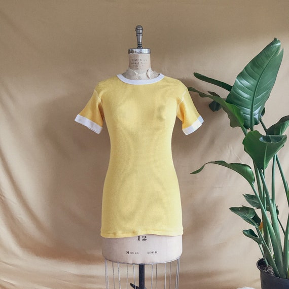 Vintage 1960s Yellow & White Waffle Knit Thermal R