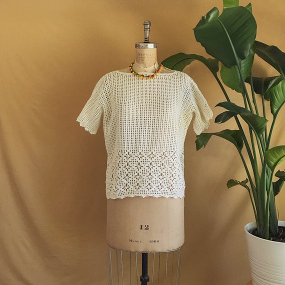 Vintage 1970s Cream Cotton Crochet Knit T-Shirt -