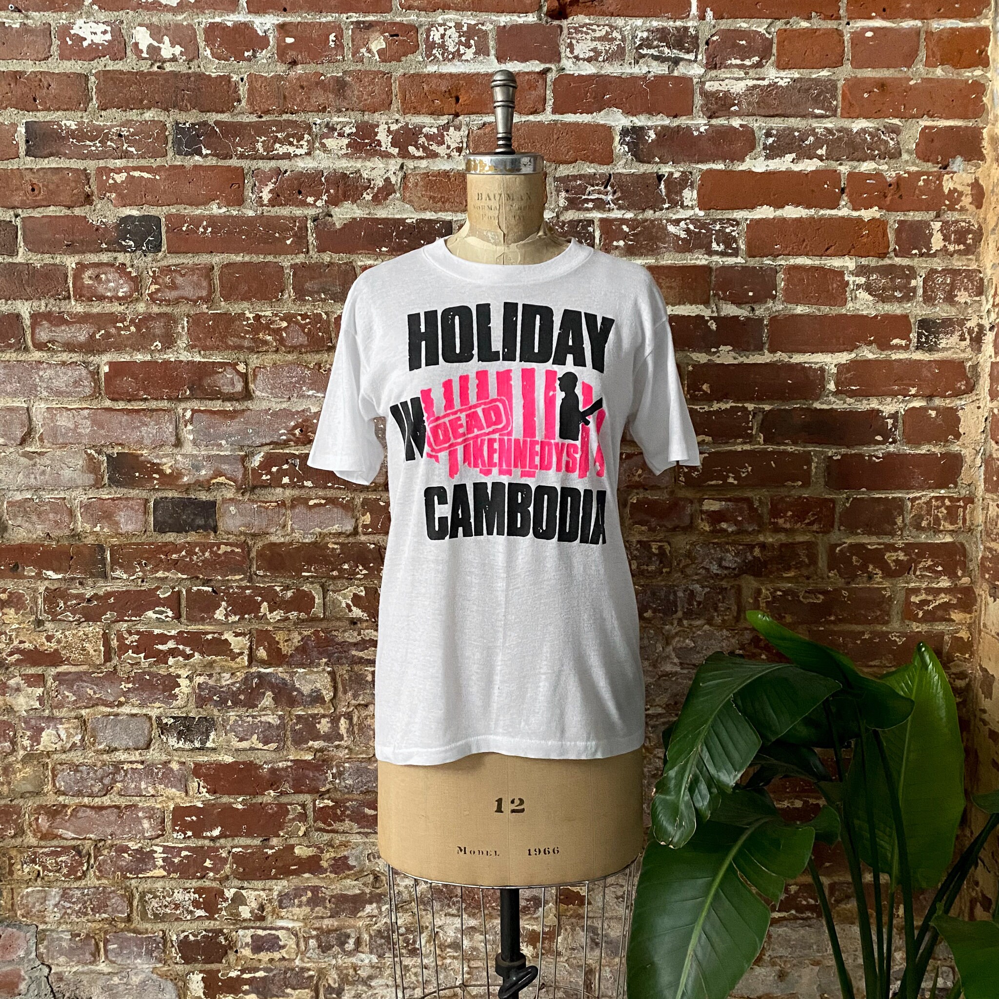 トップス DEAD KENNEDYS HOLIDAY IN CAMBODIA Holiday in Cambodia - Wikipedia