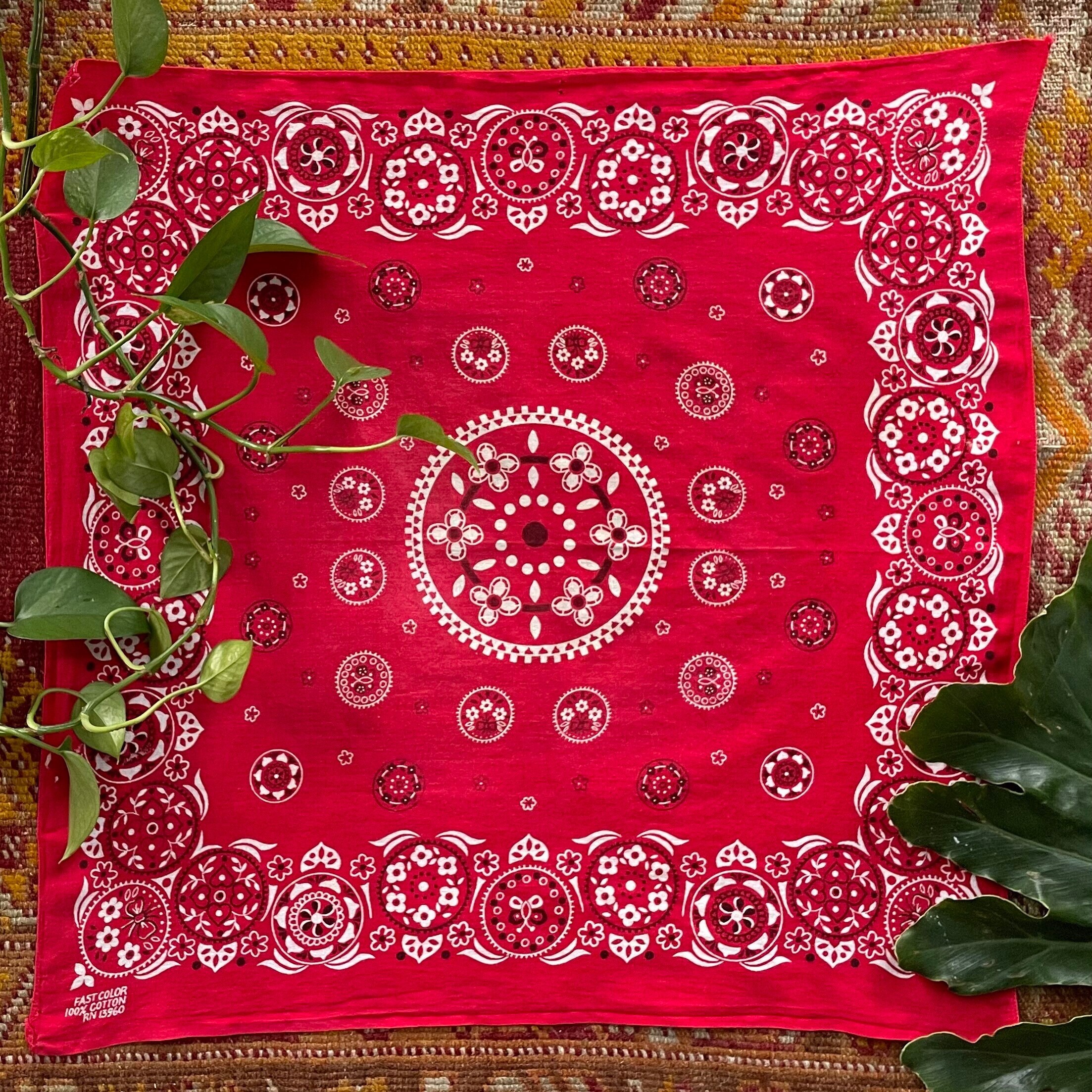 USA vintage bandanna 花柄 vintage old 60s 70s Bandana Bandanna RN14193 MADE IN USA バンダナ