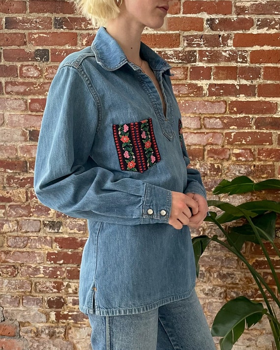 Vintage 1970s Denim Pullover Folk Shirt - 70s Med… - image 7