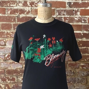 Vintage 1985 Nike Bloomsday Finisher T-Shirt - Single Stitch Made in USA - Men's XSmall Women's Small 17" x 26.5"