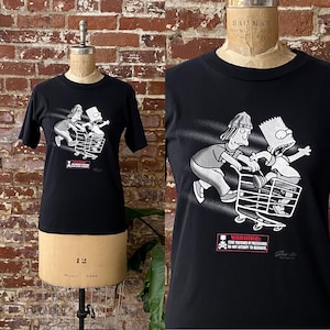 ヴィンテージ 2001 ザ・シンプソンズ ジャック・アス パロディ T シャツ - 非常に濃いネイビーブルー バート・シンプソン T シャツ - スモール ショート フィット 17.5" x 25"