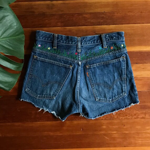 Vintage 1970s Levis Embroidered Orange Tab Cut Off