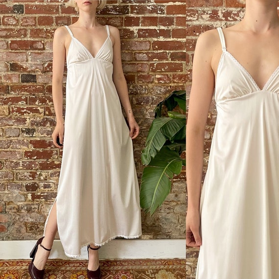 Vintage 1970s off White Triangle Cup Maxi Slip Dress 70s Empire Waist Side Slit Maxi Slip Small B C Cup Etsy