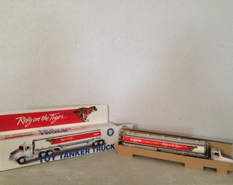 1993 Exxon Rely On The Tiger Toy Tanker Trucks w/ Sound & Lights - Free U.S. Shipping!