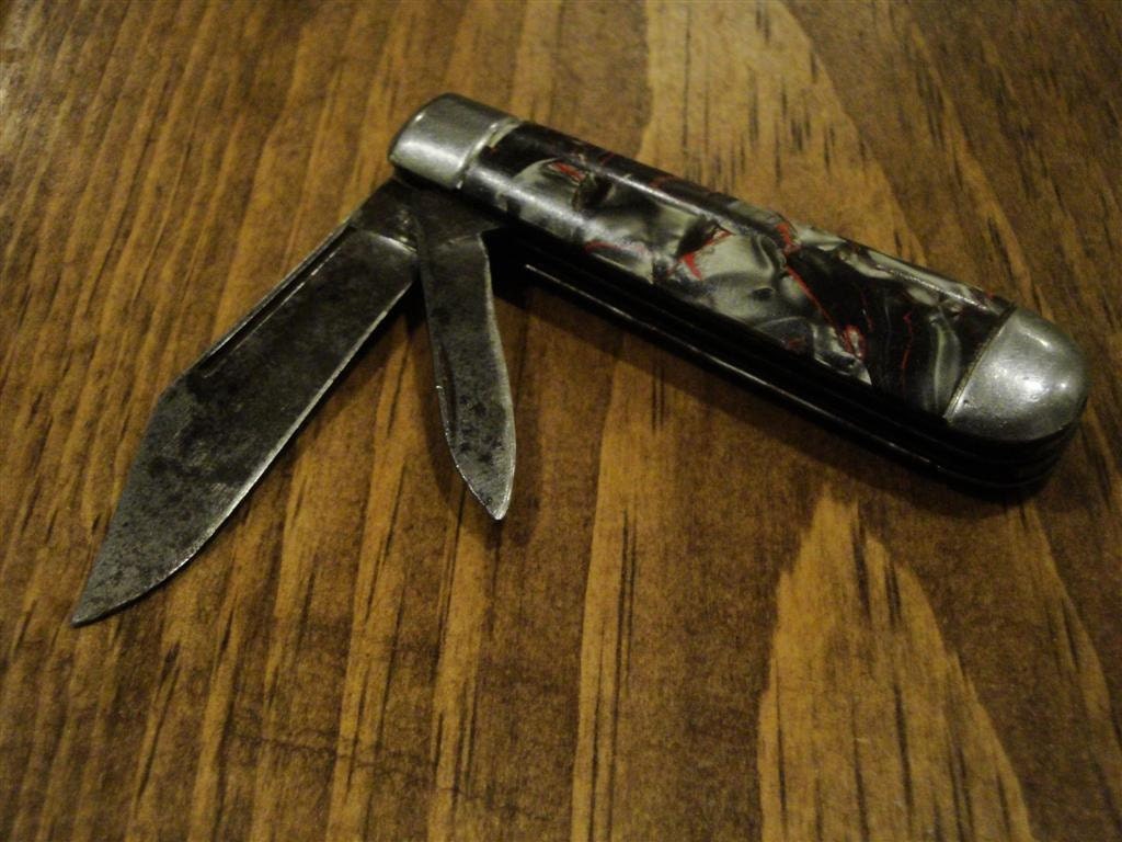 Vintage Hammer Brand Two Blade Pocket Knife Folding Black Silver Red  Celluloid 1940s 