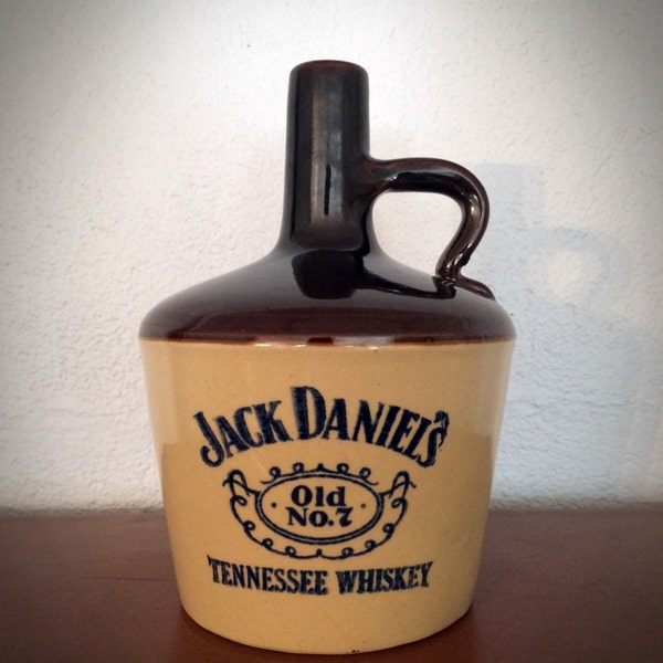 Jack Daniels Old No. 7 Tennessee Whiskey StoneWare Crock Pottery Jug "Every Day We Make It We'll Make It The Best We Can"