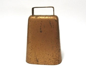 Vintage 5" Copper Plated Cow Bell, Very Rustic Iron Antique Primitive Farm Animal Sheep, 5" tall  3.25" wide