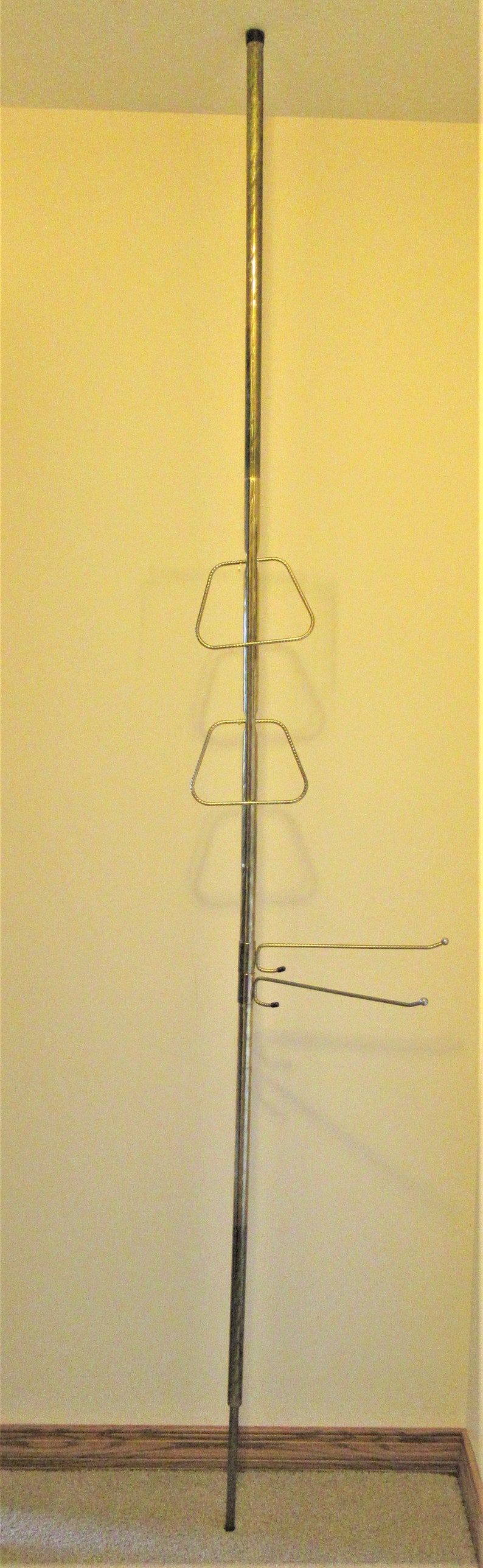 Vintage Tension Pole Towel Rack Spring Loaded Mid Century Floor to Ceiling Holders for 8/' Ceilings 1960s Gold Tone Metal Rings and Rods