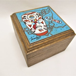 Vintage Cleo Teissedre Tile on Hinged Oak Box, 1990 Southwest Urn Pottery Design in Turquoise & Reds Handmade USA, 3.5&quot; x 4.5&quot; x5&quot;