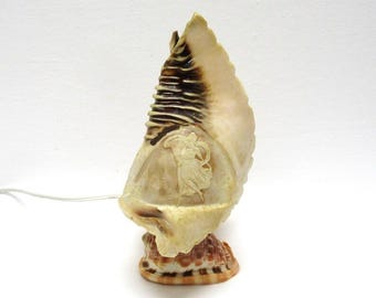 Vintage Sea Shell Night Light w/ Dancing Lady Cameo Carving, 1950s Small Conch Shell Boudoir Lamp,  Souvenir Beach Décor, 8" tall