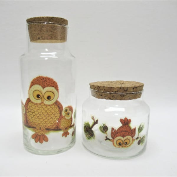 2 Vintage Clear Pilgrim Glass Canisters w/Owl Decals & Cork Tops, Kitchen Chemistry Jars, 1970s Storage Container 7.5", 4"...price for both