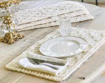 Knit placemat pattern, Peruvian Highland Wool knot stitch placemat pattern, easy fast chunky knitting pattern, farmhouse placemats pattern