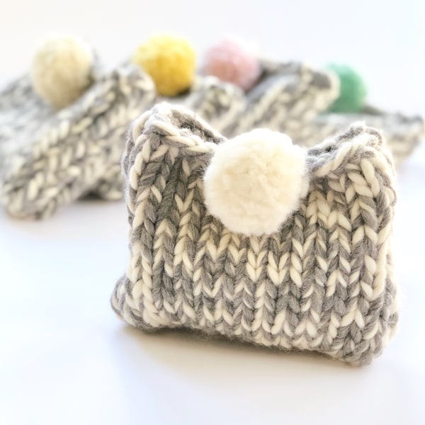 Knit cosmetic case pattern, cosmetic pouch pattern, hand-knit puffball cosmetic bag pattern, cosmetic case pattern, beginning knit pattern