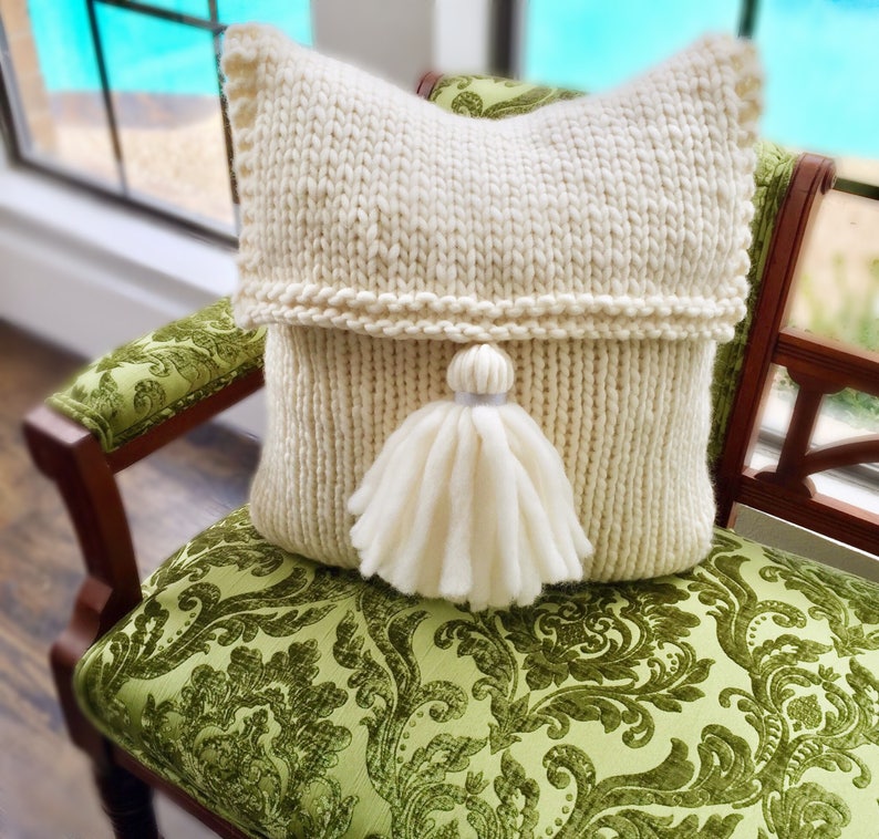 Chunky Knit Pillow Cover With Giant Tassel Pattern Bulky Wool Etsy
