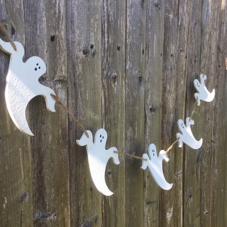 Wood Ghost Garland Halloween Decor Fall Wall Hanging