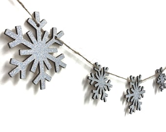 Winter Snowflake Garland - Christmas Decor, Home Decor, Snowflake Banner, Glitter Snowflakes, Christmas Gift, Fireplace Garland, Wood Banner