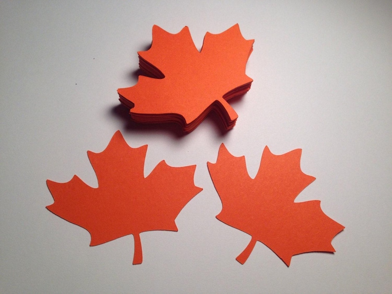 Maple Leaf Paper Die Cut 3" - Thanksgiving place cards, Fall Wedding, Name Tags, Fall Crafts, Fall Decor 画像 4