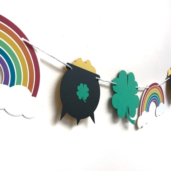 St. Patrick's Day Banner - Irish Party, Party Decoration, St Paddy's Day, Shamrock and rainbow Garland