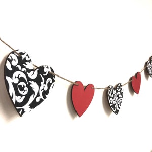 Wood Heart Valentine&#39;s Day Garland - Home Wall Decor - Fireplace Decoration V-001