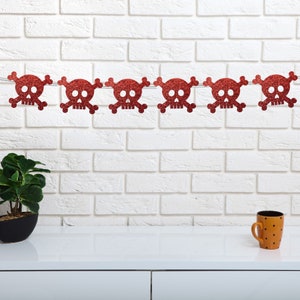 Pirate Garland, Skull and Crossbones Garland, Pirate Party, Pirate Theme, Birthday Party, Party Decoration, Skull Banner