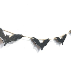 Wooden Bat Garland Halloween Decoration - Halloween Party Decor - Multiple Sizes - Fireplace Banner