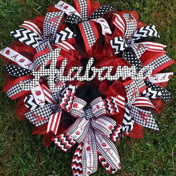 Red White Black Houndstooth Gameday Football Wreath