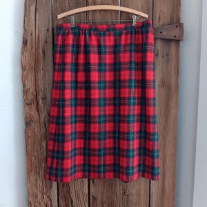 Pendleton Authentic Lennox Tartan Red Plaid Skirt Virgin Wool Womens Sz 32 *A
