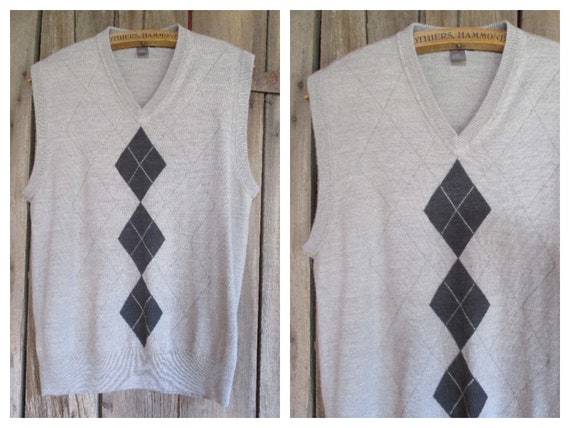 VintageHagClothing Dockers Argyle Sweater Vest Vintage Mens Medium Pullover Sleeveless V-Neck Tan