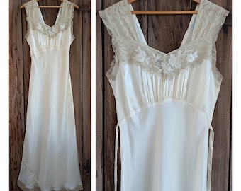 Vintage 40s Lady Leonora Long Ivory Nightgown Bur Mil Rayon Sleeveless  Lingerie Lace Trim Size 36