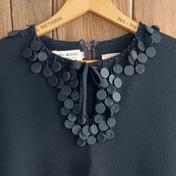 Vintage Ärmellose schwarze Wolle Pullover Perlen Kordelzug Damen