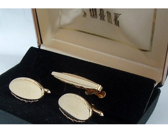 SWANK Goldtone Cufflinks Tie Clip Set  Oval Rounded Blank for Engraving Signed