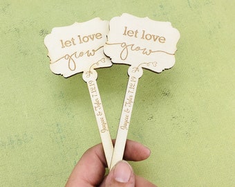 Let Love Grow Plant Wedding Favors Plant Marker Succulent Stake Plant Tags Personalized Wood Sign Tags for Wedding Favor Place Setting Table