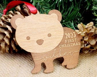 Gepersonaliseerde baby's eerste kerst ornament, baby's 1e kerst ornament cadeau voor nieuwe moeders pasgeboren houten beer ornament aandenken ornament