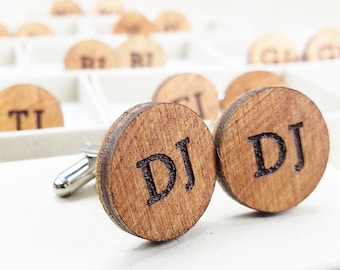 Groomsmen Gift Gepersonaliseerde houten manchetknopen Houten manchetknopen Aangepaste gepersonaliseerde monogram met initialen Cadeau voor bruidegom op trouwdag