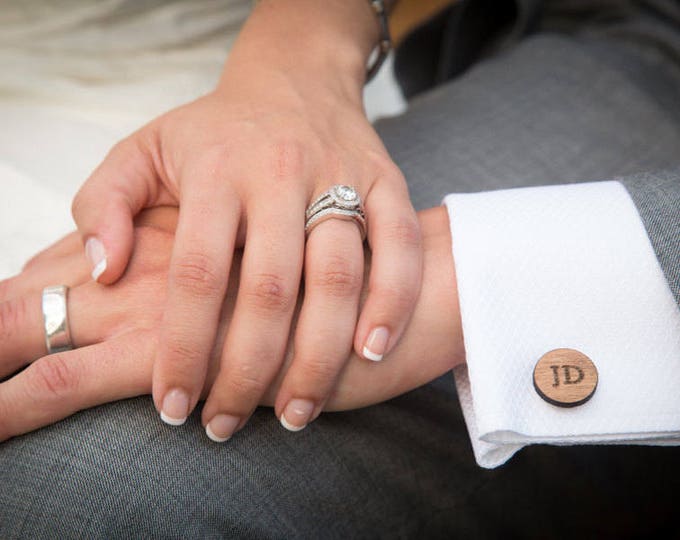 Personalized Wedding Cufflinks Groom Wedding Cufflinks Date and Initials Cufflinks Engraved CuffLinks Elegant Monogrammed Cufflinks