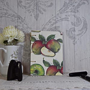 Diario copto A6 rilegato a mano con carta illustrata con mele, diario bianco con copertina rigida, regalo per scrittrice, diario bianco A6 per la scrittura