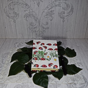 Diario copto A6 rilegato a mano con carta illustrata con coccinelle, diario vuoto A6 per scrivere, diario vuoto A6 con copertina rigida, regalo per scrittrice