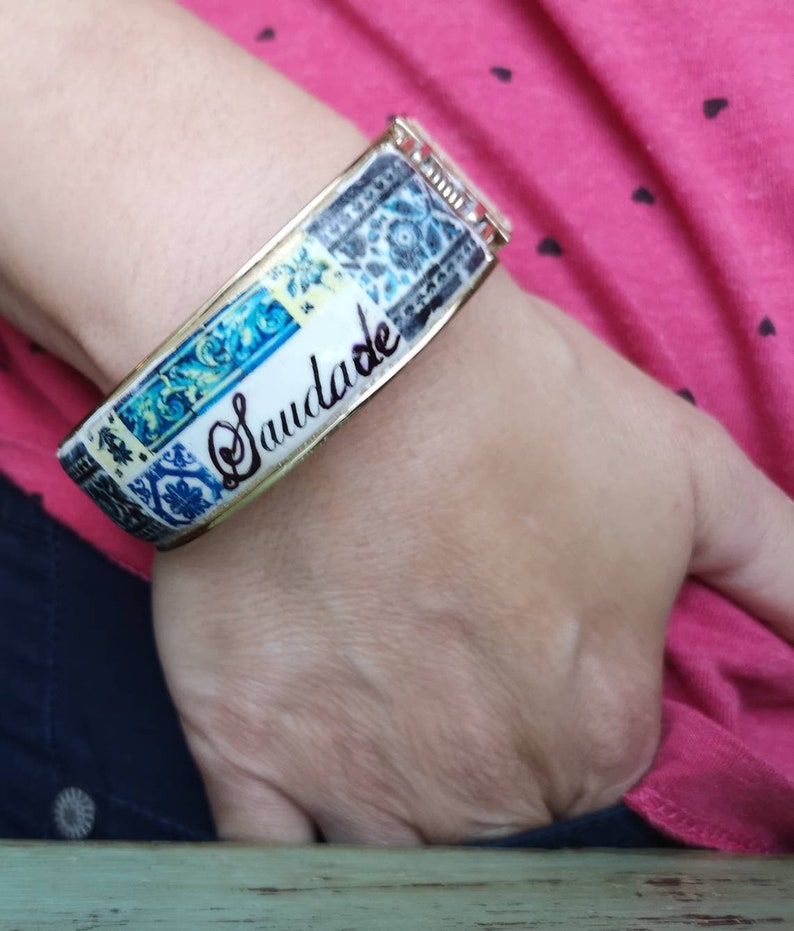 Bracelet personnalisé en acier inoxydable avec carreaux portugais et liège, Faites votre bracelet, Choisissez le mot que vous voulez, Cadeau spécial pour elle image 4