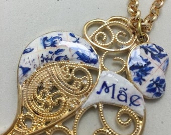 Christmas Heart for mom, golden filigree heart necklace, typical Portuguese gift, with Portuguese tile replica.