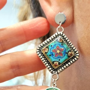 Boho-oorbellen, elegante hangers in turquoise tinten, ideaal als aanvulling op je boho-stijl