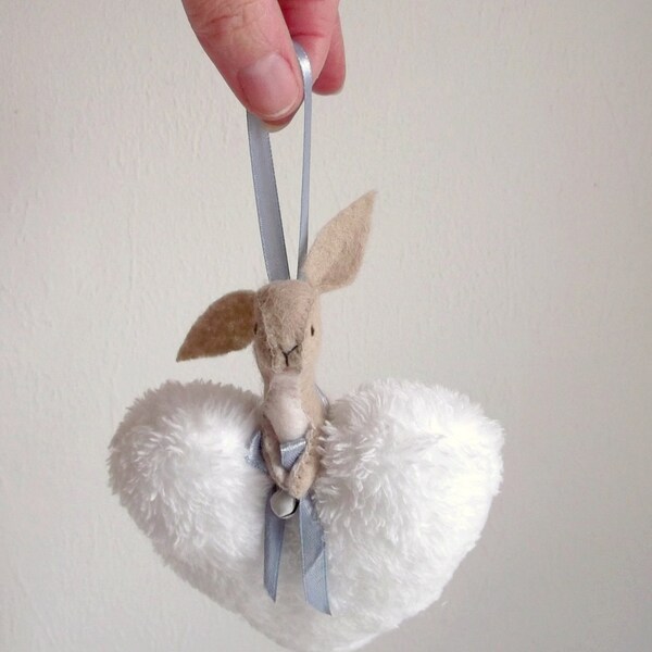 Love heart felt LoveLingZ bunny, plushie fluffy white heart