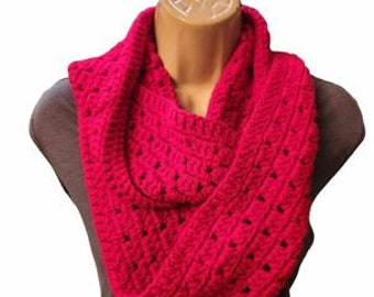 Red Crochet Cowl / Infinity Scarf / Winter Scarf / Crochet Scarf / Red Scarf / Neck Warmer / Crochet Infinity Scarf  14040 /