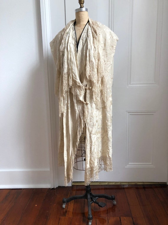 1910s 20s Embroidered Fringed Shawl Cape with inte