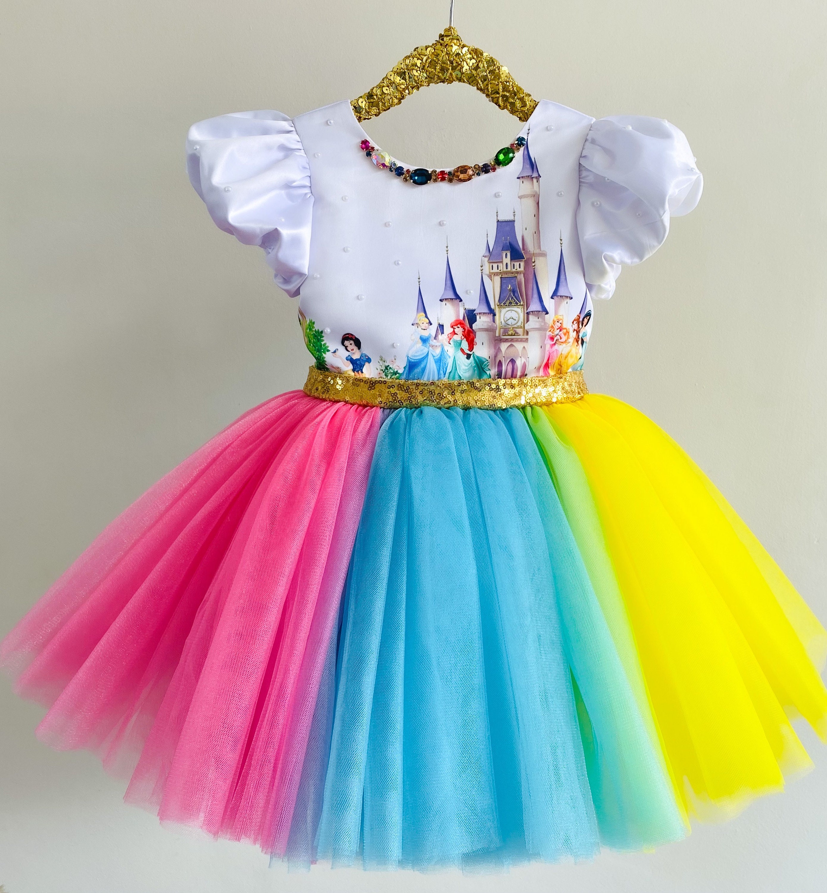 Ideias para Fantasia de Moana - Como fazer em casa  Disney princess  costumes, Diy disney princess costume, Disney dresses